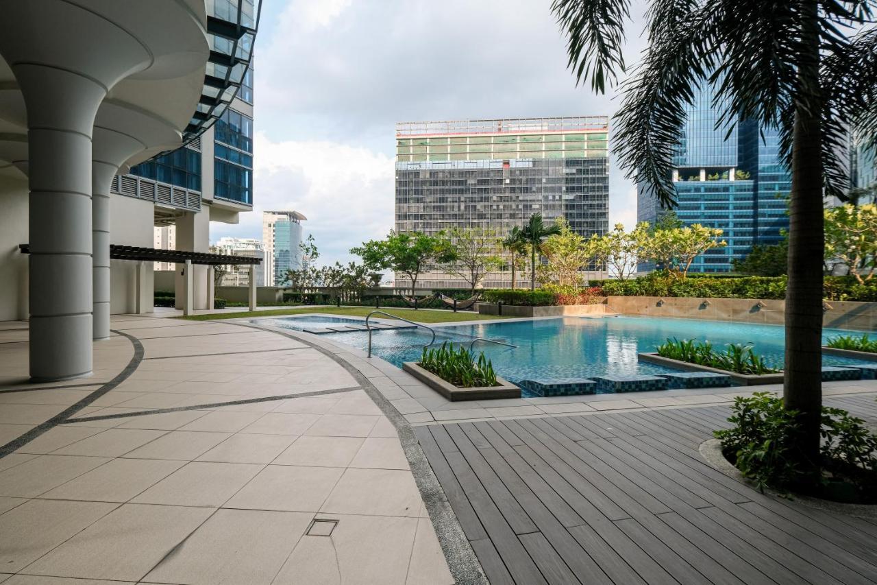 Cityscape View 2Br In Uptown Bgc W 200Mbps Wifi Taguig Exteriör bild