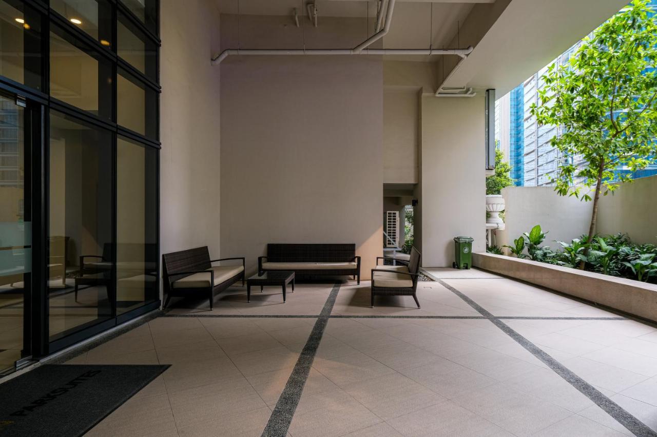 Cityscape View 2Br In Uptown Bgc W 200Mbps Wifi Taguig Exteriör bild
